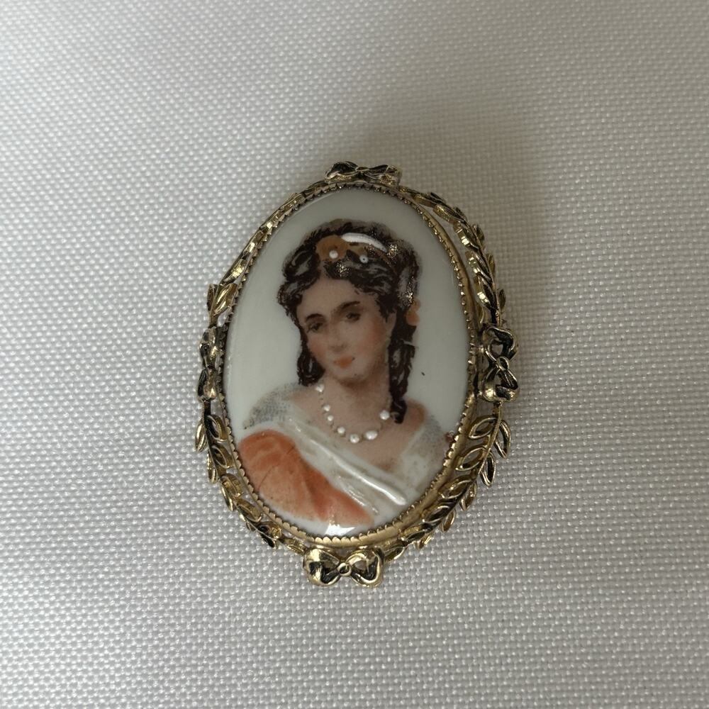 Vtg Limoges France Brooch Oval Lady Hand Painted Cameo Jewelry Women’s